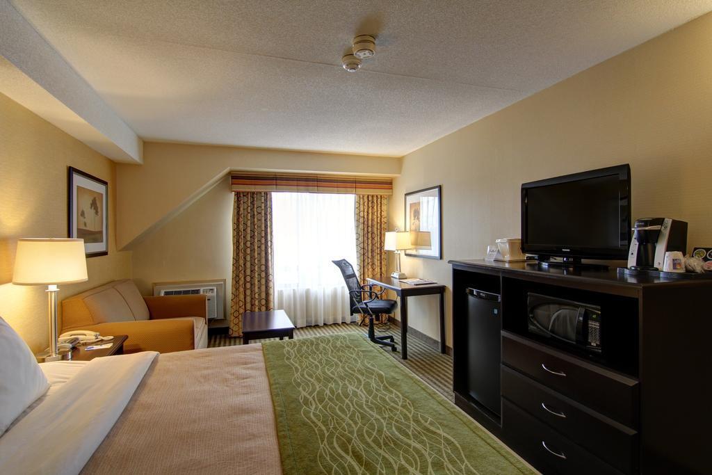 Chatham-Kent Comfort Inn מראה חיצוני תמונה