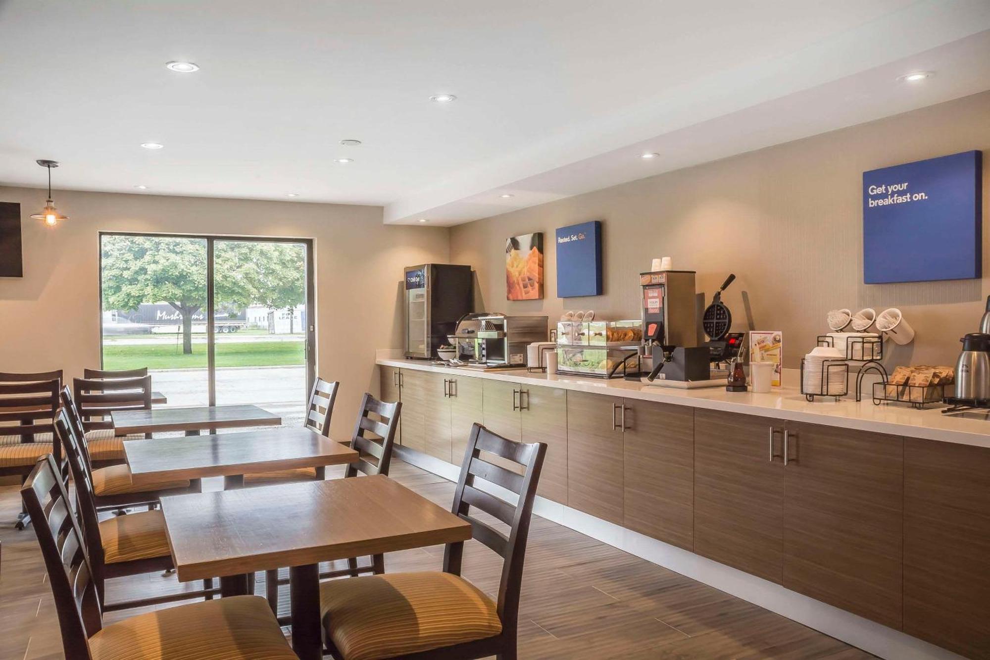 Chatham-Kent Comfort Inn מראה חיצוני תמונה