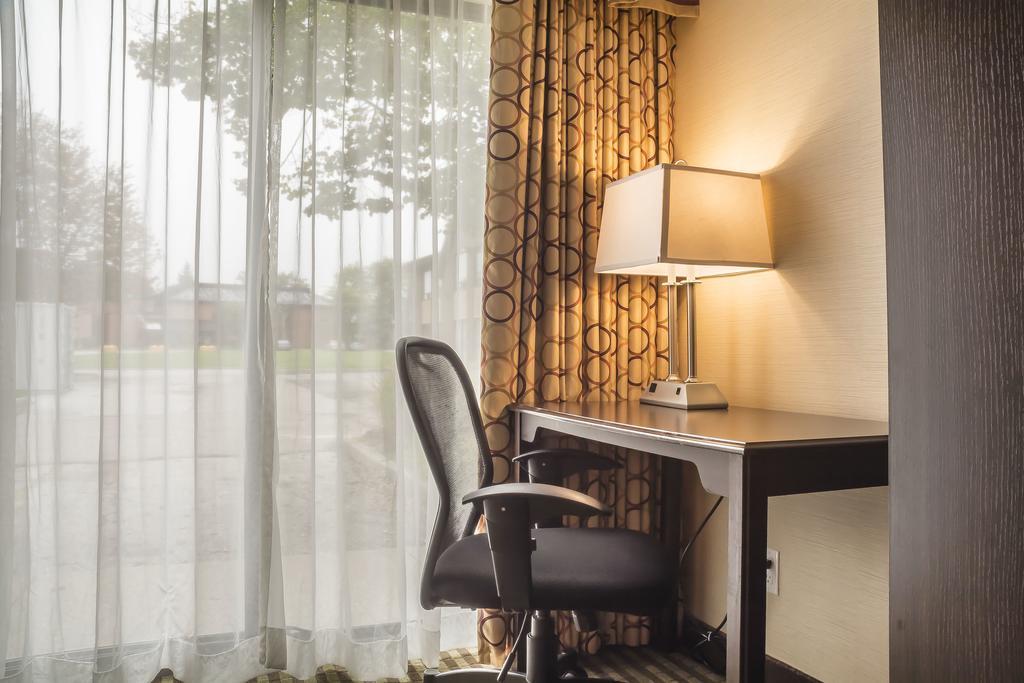 Chatham-Kent Comfort Inn מראה חיצוני תמונה