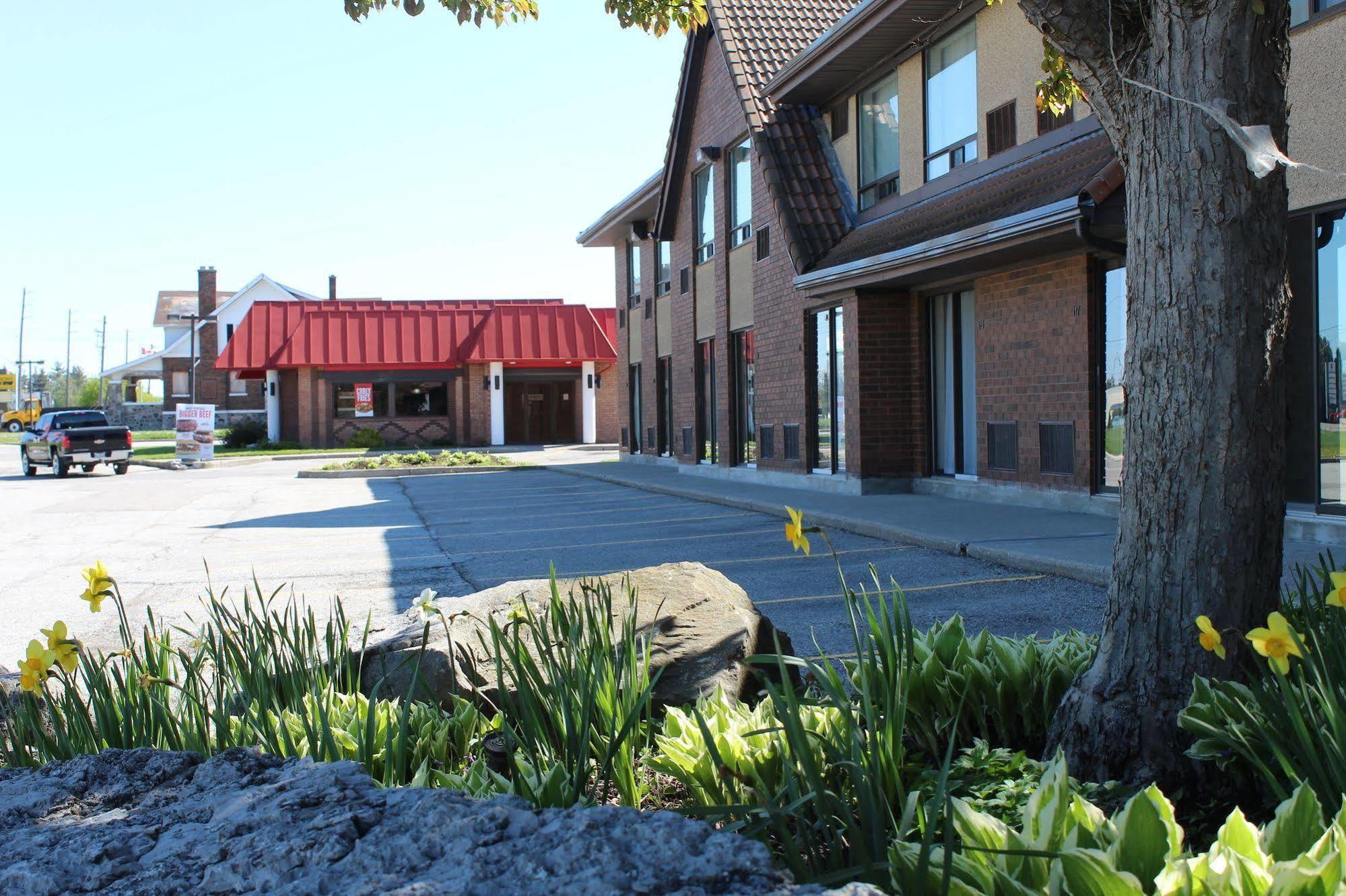 Chatham-Kent Comfort Inn מראה חיצוני תמונה